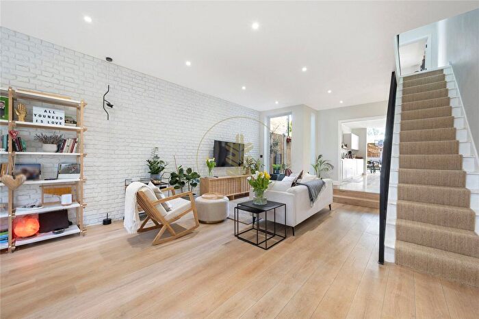 4 Bedroom Detached House To Rent In Ingham Road, West Hampstead, London, NW6