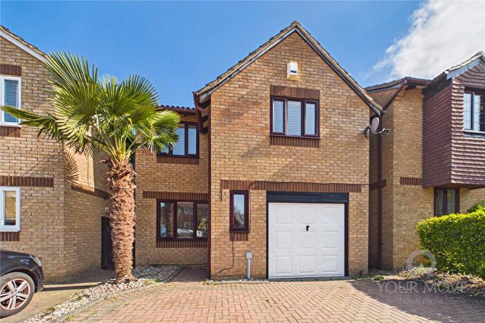 3 Bedroom Detached House For Sale In Provence Court, Duston, Northampton, Northamptonshire, NN5