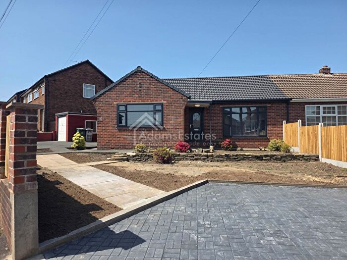 3 Bedroom Semi-Detached Bungalow For Sale In Patterdale Road, Dewsbury, WF12