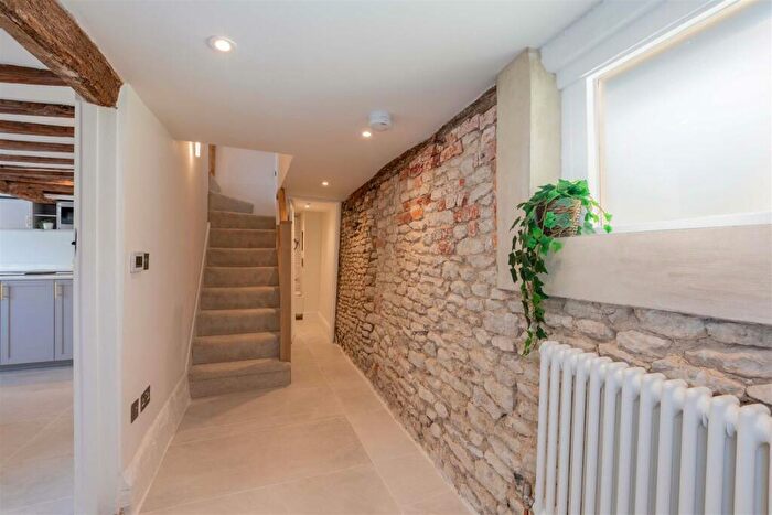 3 Bedroom Terraced House For Sale In Thame Road, Warborough, Wallingford, OX10