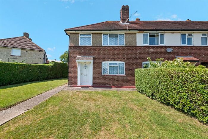 3 Bedroom End Of Terrace House For Sale In Charville Lane, Hayes, UB4