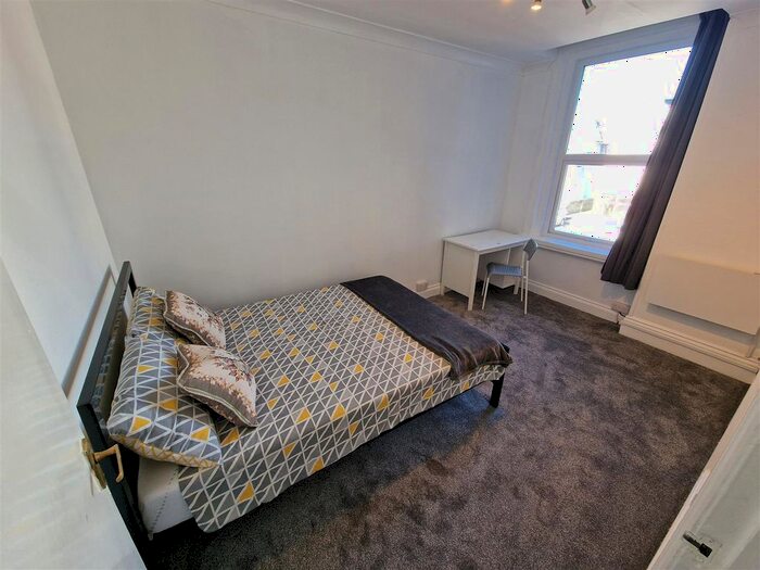 1 Bedroom Flat To Rent In Boscombe, Bournemouth, BH1