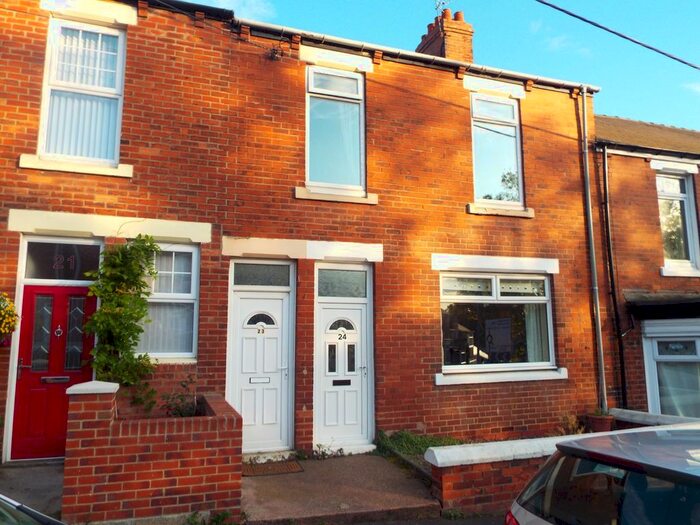 2 Bedroom Flat To Rent In Meadow Terrace, Houghton Le Spring, DH4