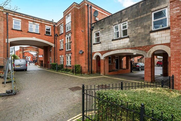 2 Bedroom Flat For Sale In Godwin Court, Old Town, Swindon, SN1