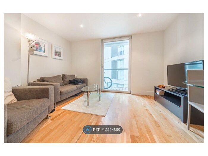 1 Bedroom Flat To Rent In Millharbour, London, E14