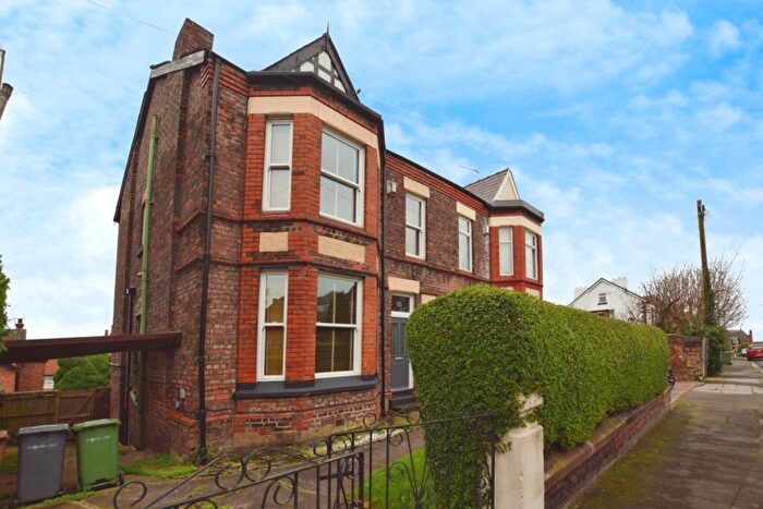 4 Bedroom Semi-Detached House For Sale In Willowbank Road, Devonshire Park, CH42