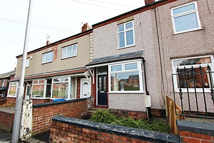2 Bedroom Terraced House To Rent In Sheffield Road, Chesterfield, Derbyshire, S41