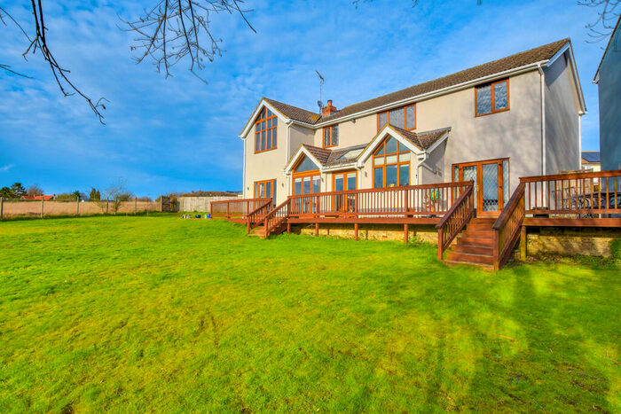 5 Bedroom Detached House For Sale In Brookfields, Stebbing, CM6