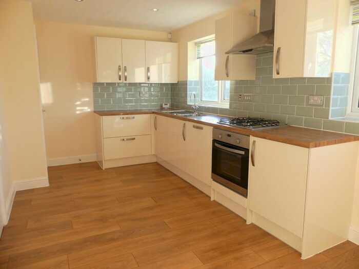 3 Bedroom Town House To Rent In Wrenbeck Drive, Otley, LS21
