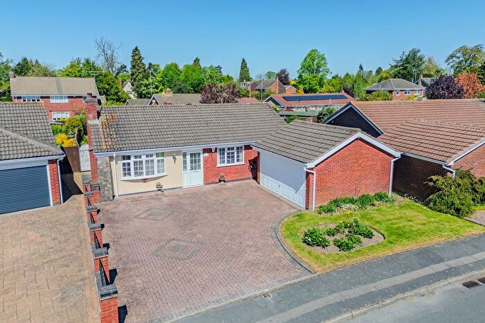3 Bedroom Detached Bungalow For Sale In Seymour Way, Leicester Forest East, LE3