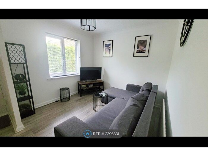 1 Bedroom End Of Terrace House To Rent In Pickering Drive, Milton Keynes, MK4