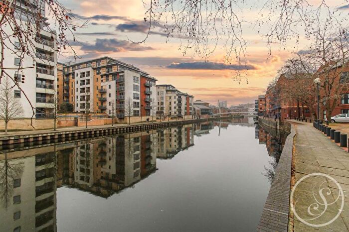 1 Bedroom Duplex For Sale In The Chandlers, Leeds City Centre, Leeds, LS2
