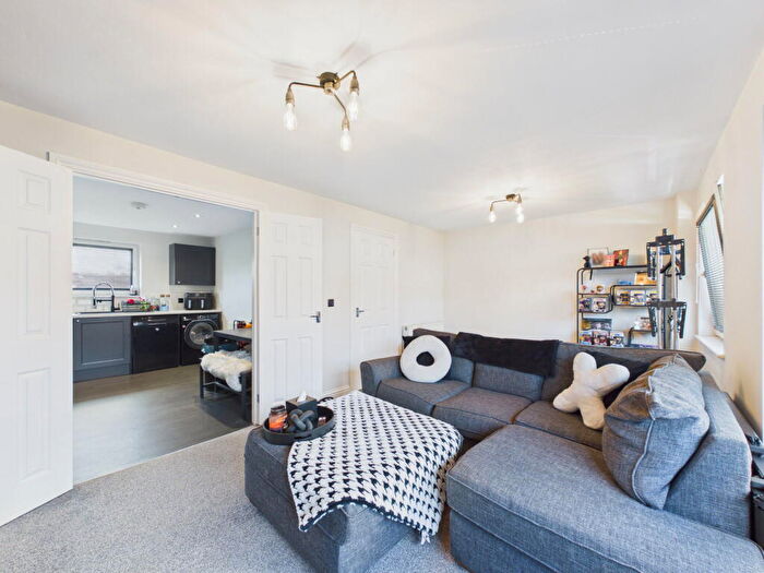 2 Bedroom Flat For Sale In Oldmead Walk, Uplands, BS13