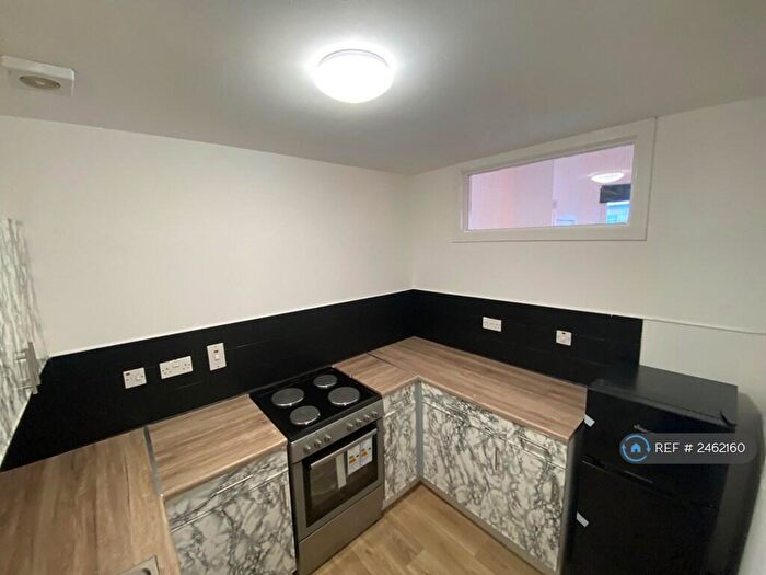 1 Bedroom Flat To Rent In Appin Road, Glasgow, G31