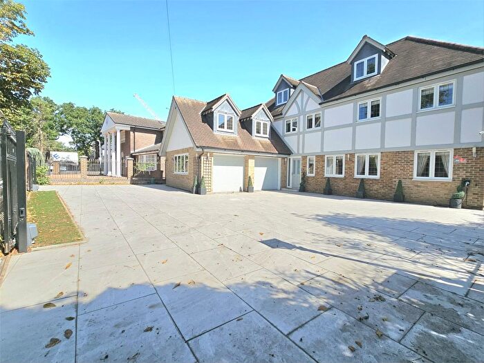 6 Bedroom Detached House To Rent In Nelmes Way, Hornchurch, Essex, RM11