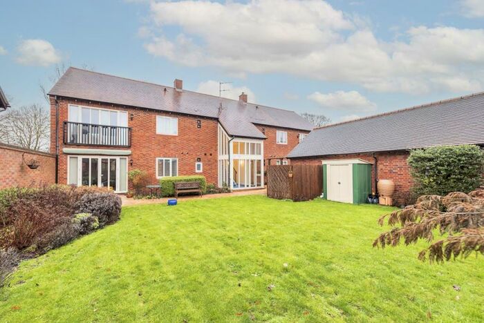 2 Bedroom Flat To Rent In Geescroft Walk Harpenden, AL5