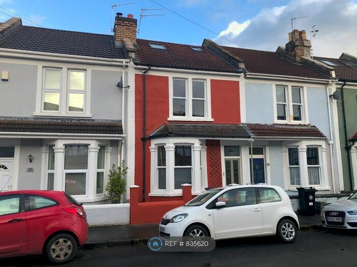 3 Bedroom Terraced House To Rent In Carrington Road, Bristol, BS3