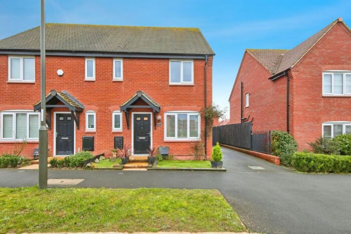 3 Bedroom Semi Detached House For Sale In Riber Drive, Chellaston, Derby, DE73