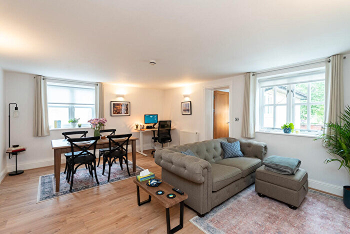 2 Bedroom Apartment For Sale In Church Street, Dorking, RH4