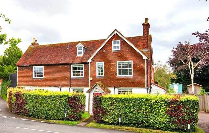 5 Bedroom Detached House For Sale In Lamberhurst Road, Horsmonden, Kent, TN12