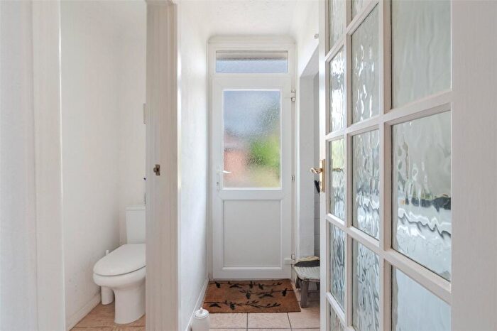 3 Bedroom Detached House For Sale In Wimborne Road West, Wimborne, Dorset, BH21