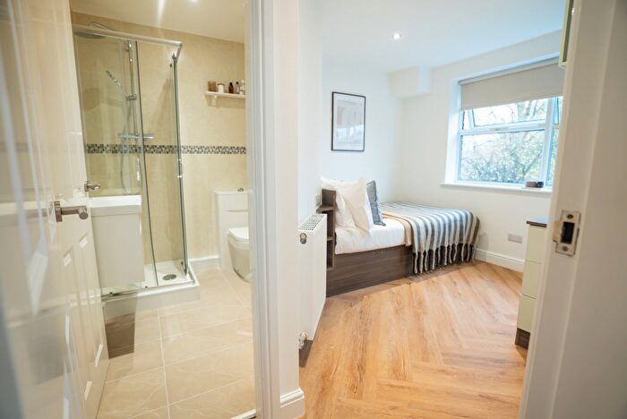 1 Bedroom Flat To Rent In Apt, Portland Place #, LS6