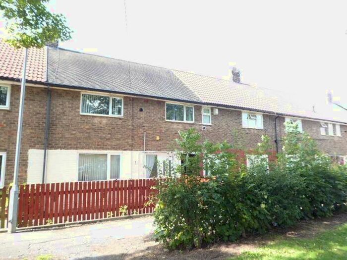 3 Bedroom House To Rent In Welland Road, Longhill Estate, Hull, HU8