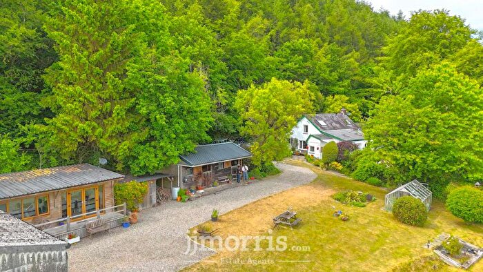 4 Bedroom Smallholding For Sale In Cenarth, Newcastle Emlyn, SA38