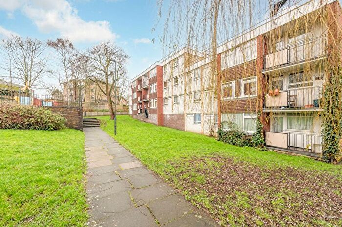 2 Bedroom Flat For Sale In Comber Close, Dollis Hill, London, NW2