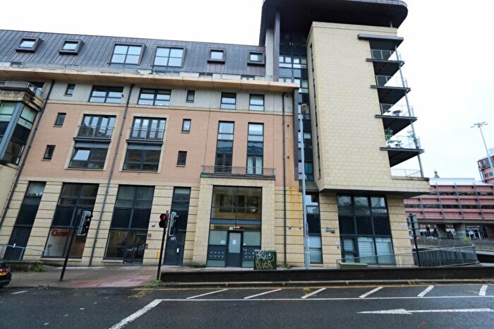 2 Bedroom Flat To Rent In Berkeley Street, Glasgow, Glasgow City, G3