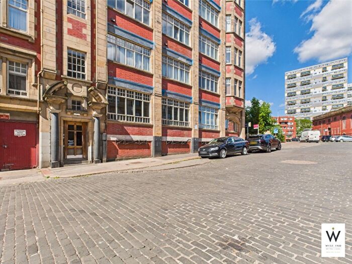 2 Bedroom Flat To Rent In Clarendon Street, Glasgow, G20