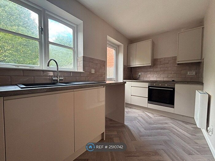 2 Bedroom Semi-Detached House To Rent In Trefoil Close, Leicester, LE5