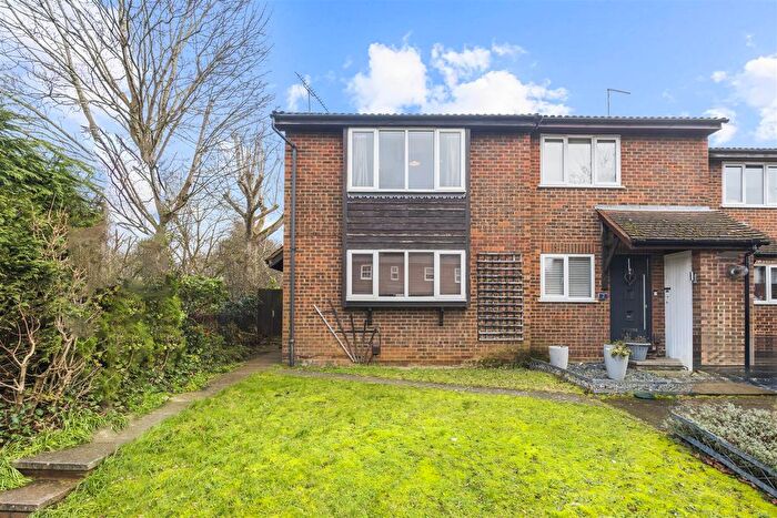 3 Bedroom End Terrace House For Sale In Turpins Close, Hertford, SG14