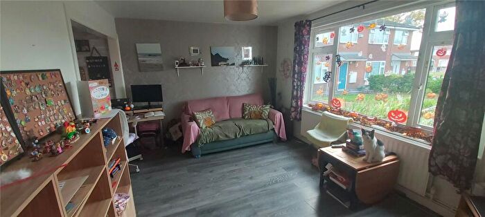 3 Bedroom Terraced House For Sale In Circular Road, Denton, Manchester, Greater Manchester, M34