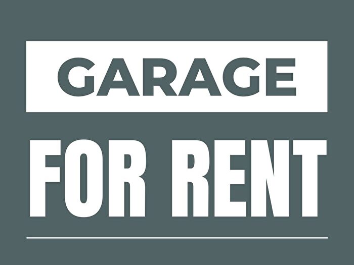 Property To Rent In Naseby Walk, Whitefield, M45