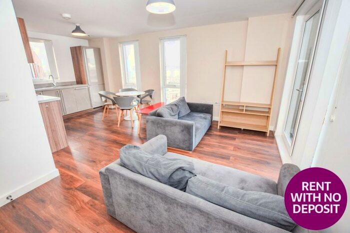 3 Bedroom Flat To Rent In Riverside, Derwent Street, Salford, Manchester, M5