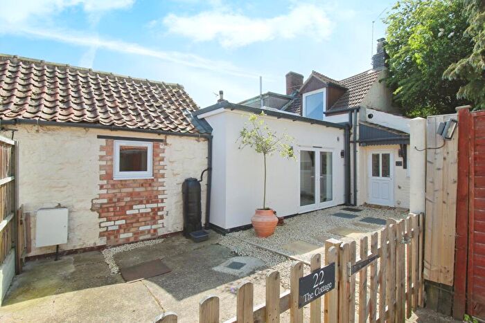 2 Bedroom Terraced House For Sale In Fen Road, Metheringham, LN4