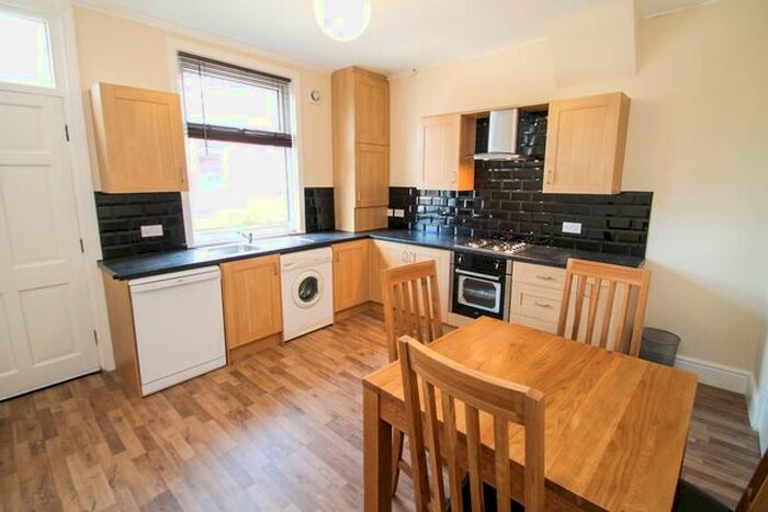 3 Bedroom Terraced House To Rent In Bentley Grove, Meanwood, Leeds, LS6