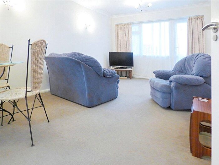 1 Bedroom Apartment For Sale In Chichester Court, Rustington, Littlehampton, BN16
