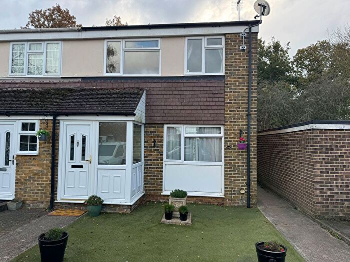 3 Bedroom End Terrace House For Sale In Weld Close, Staplehurst, TN12