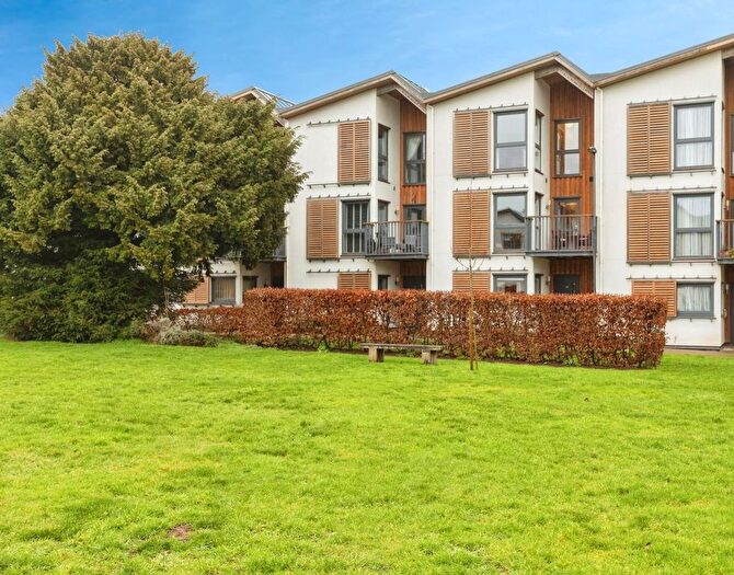3 Bedroom Town House For Sale In Malpass Drive, Bristol, BS15