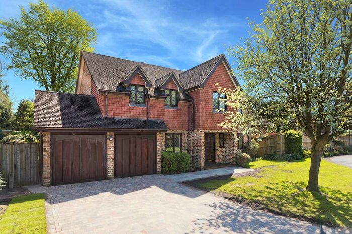 5 Bedroom Detached House To Rent In Kingsmead Park, Claygate, Esher, KT10