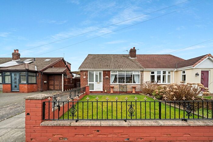 2 Bedroom Semi Detached Bungalow For Sale In Fernlea Grove, Ashton-In-Makerfield, WN4