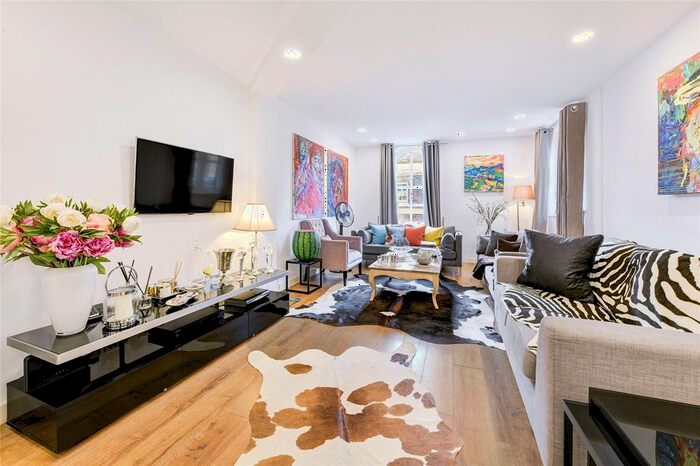 2 Bedroom Flat To Rent In Baker Street, London, W1U