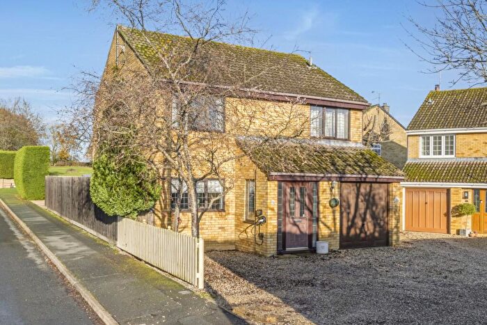 4 Bedroom Detached House For Sale In Cantors Way, Minety, Malmesbury, Wiltshire, SN16