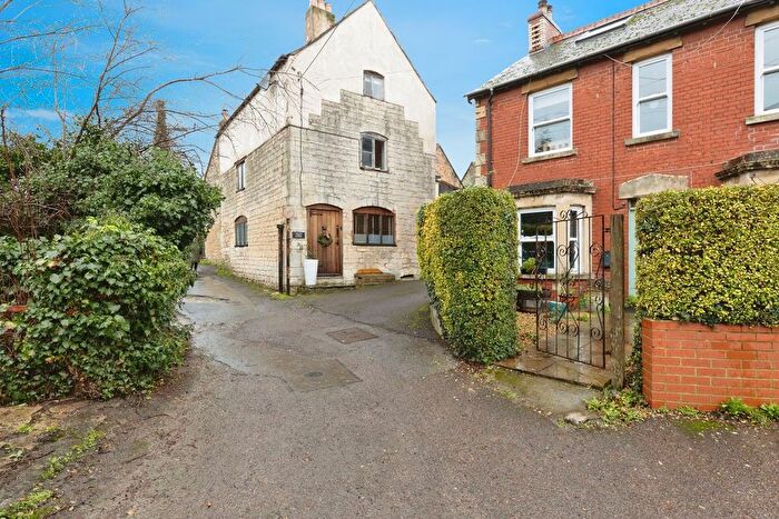 4 Bedroom Semi Detached House For Sale In Foxmoor Lane, Ebley, Stroud, GL5