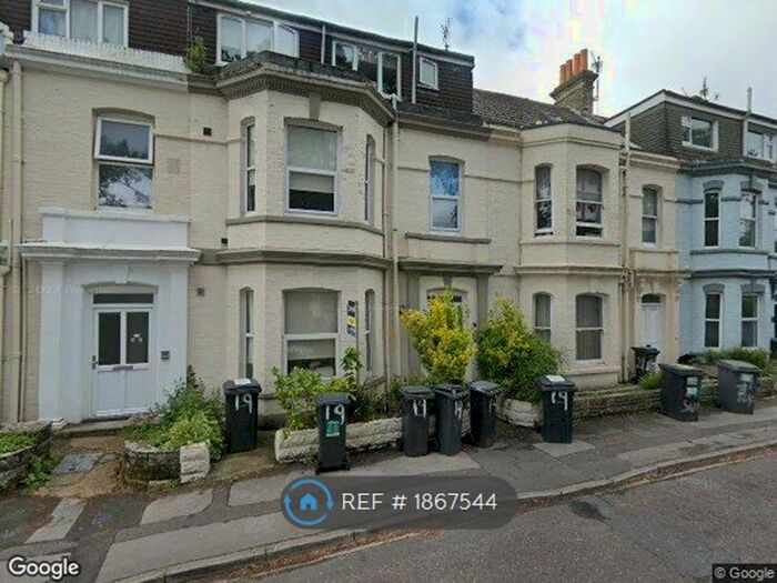 3 Bedroom Flat To Rent In Town Centre, Bournemouth, BH2