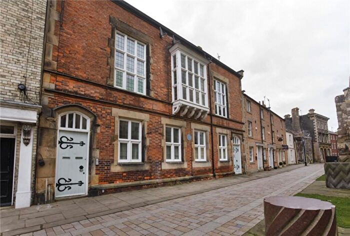 2 Bedroom Maisonette To Rent In Churchside, Howden, Goole, East Riding Yorkshire, DN14