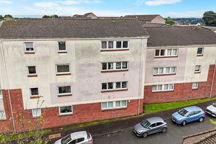 2 Bedroom Flat To Rent In Willowpark Court, Airdrie, ML6