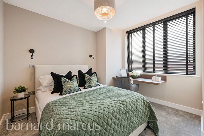 1 Bedroom Flat For Sale In Abbotswood Road, London, SW16